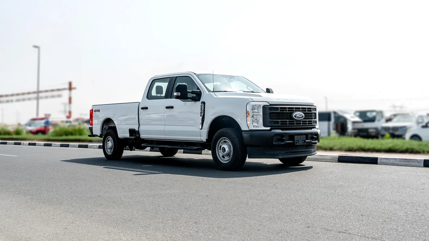 Ford F250 d'occasion à vendre à Dubai, livrable à Douala