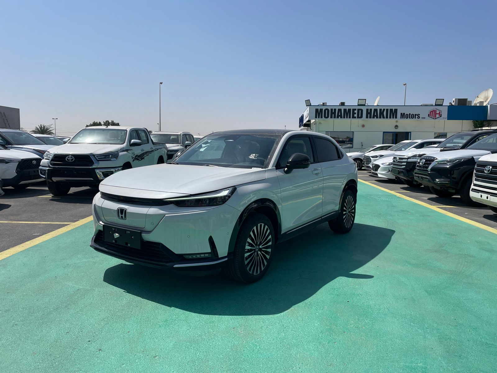 Honda e:NS1 d'occasion à vendre à Dubai, livrable à Douala