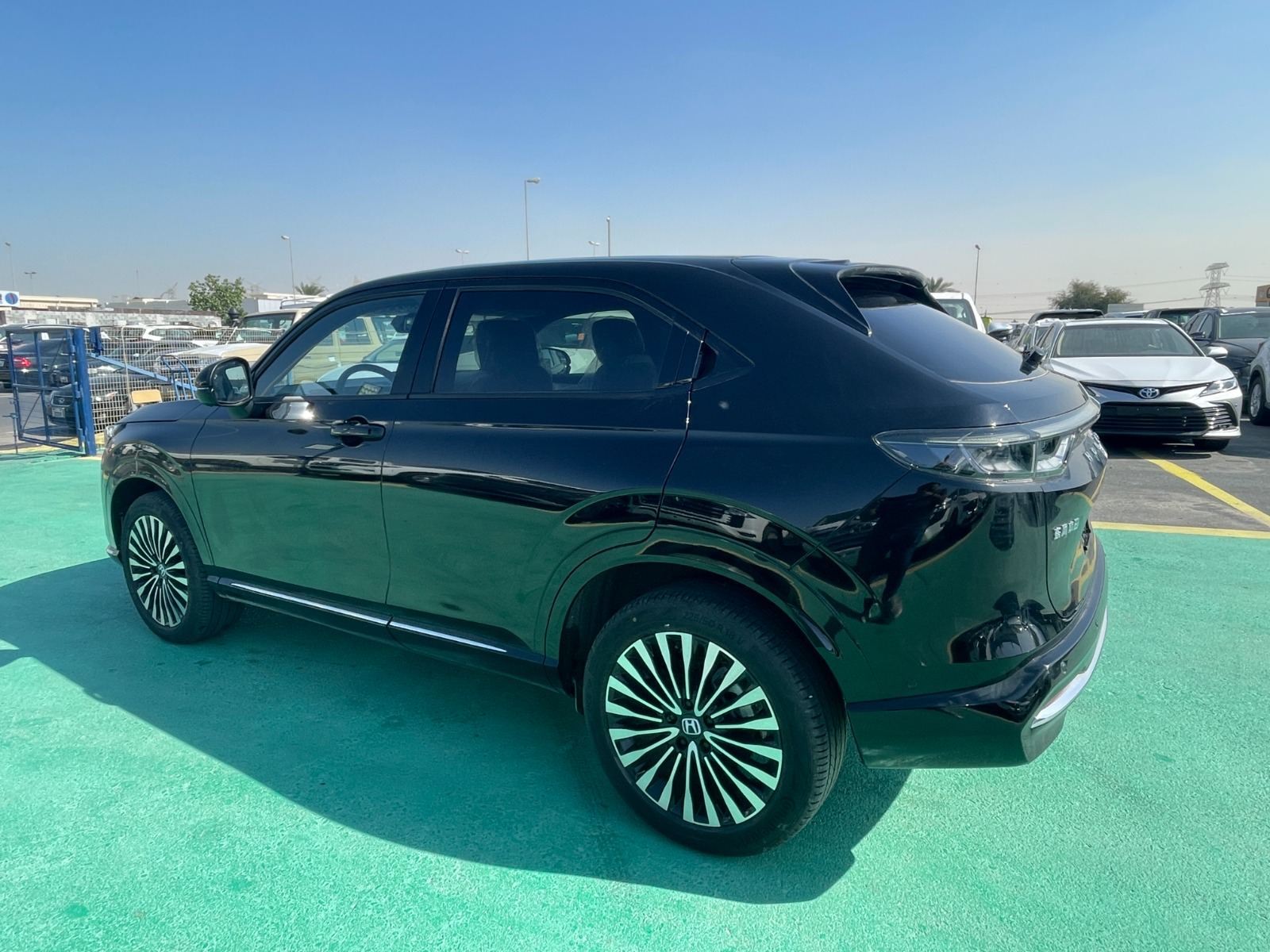 Honda e:NS1 d'occasion à vendre à Dubai, livrable à Douala
