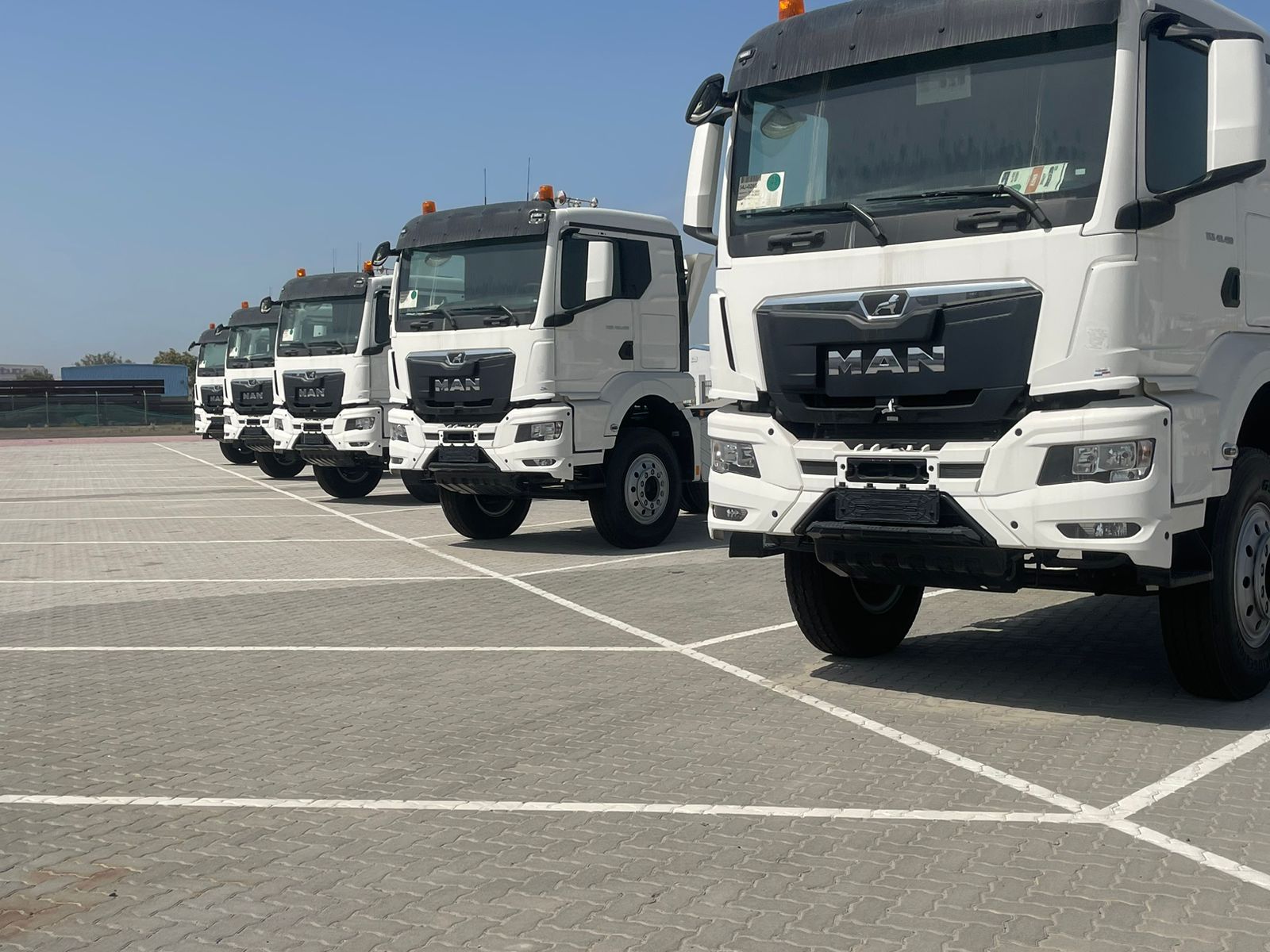 MAN TGS 40.480 d'occasion à vendre à Dubai, livrable à Kinshasa