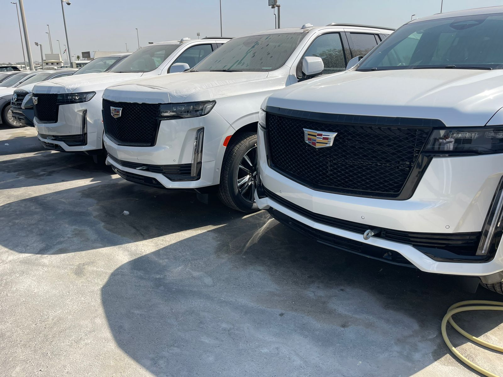 Cadillac escalade d'occasion à vendre à Dubai, livrable à Dakar