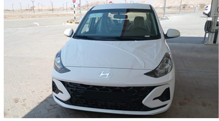 Hyundai i10 d'occasion à vendre à Dubai, livrable à Abidjan