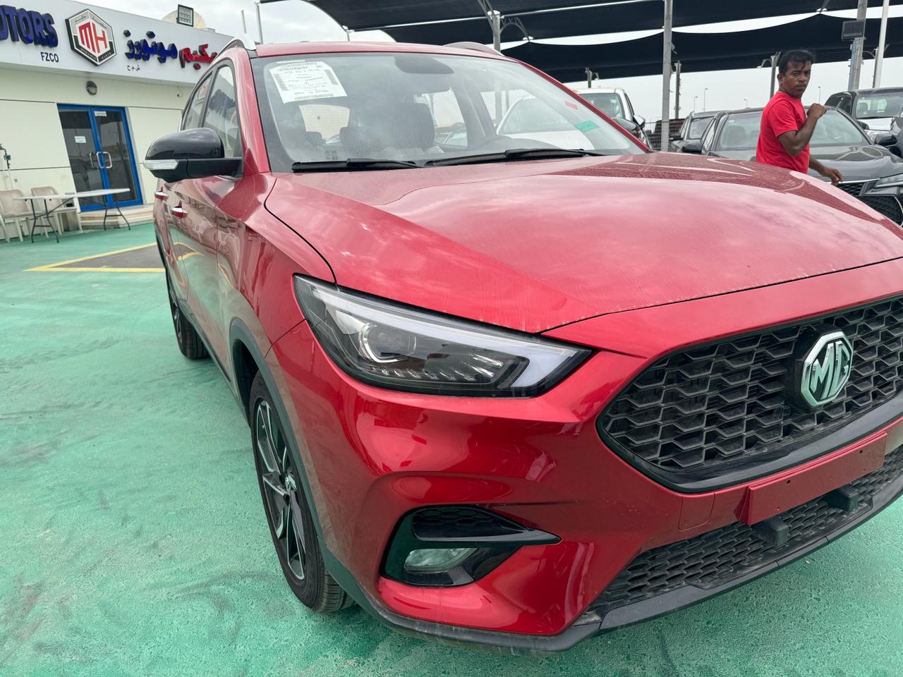 MG ZS d'occasion à vendre à Dubai, livrable à Abidjan