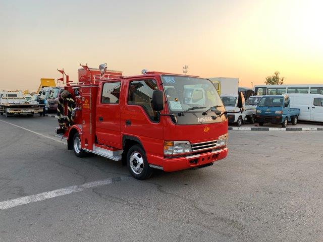 Nissan Ud d'occasion à vendre à Dubai, livrable à Douala