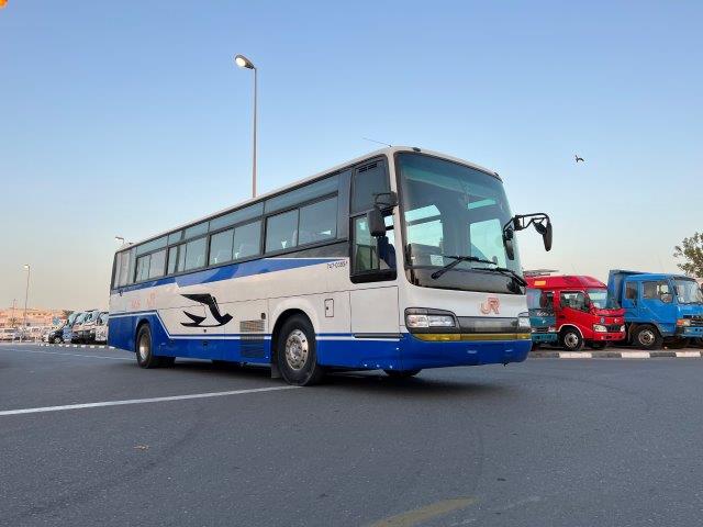 Hino Profia d'occasion à vendre à Dubai, livrable à Kinshasa