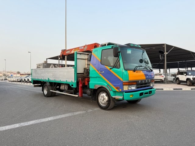 Mitsubishi Fuso FK628KY d'occasion à vendre à Dubai, livrable à Dakar