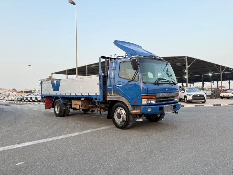 Mitsubishi Fuso FM619L d'occasion à vendre à Dubai, livrable à Dakar