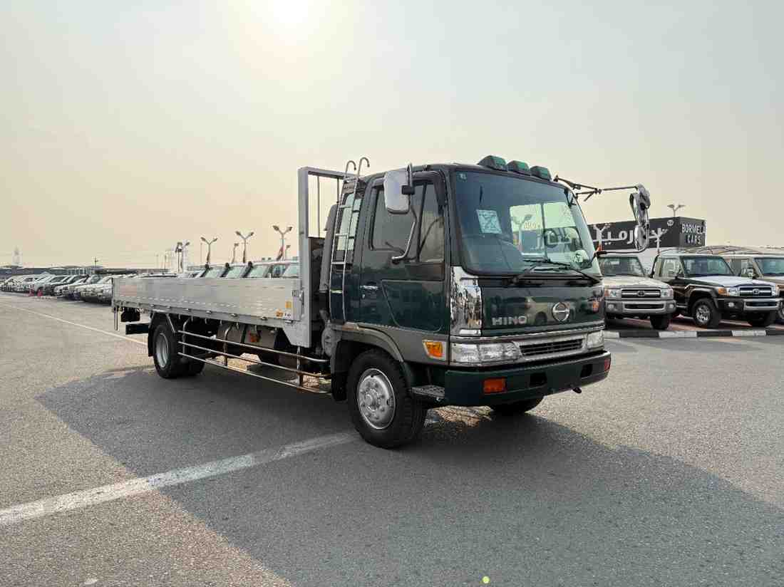 Hino RANGER d'occasion à vendre à Dubai, livrable à Kinshasa